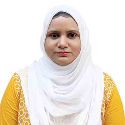 Miss Nazia Iqbal